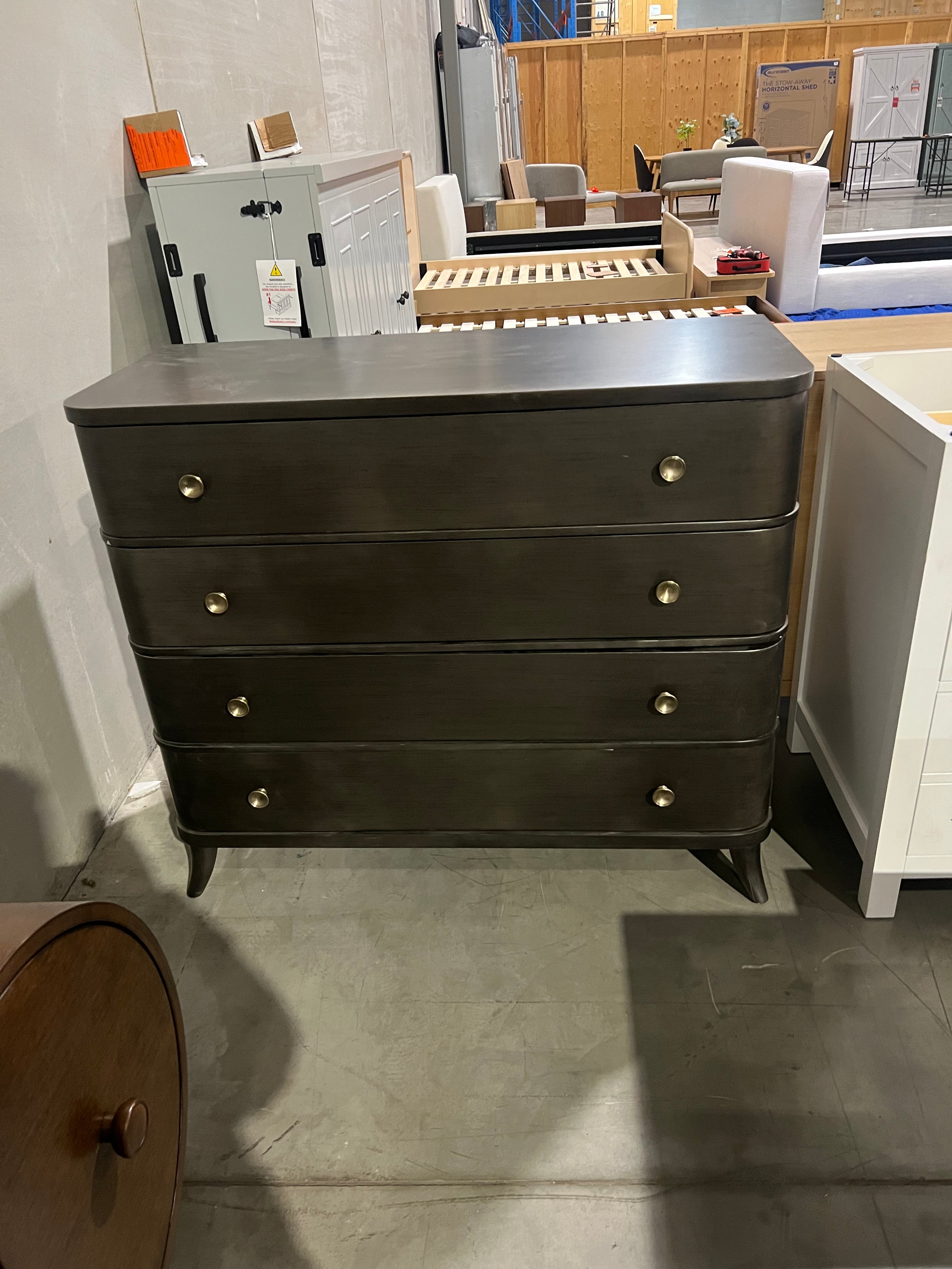 Novella Chest (damaged)