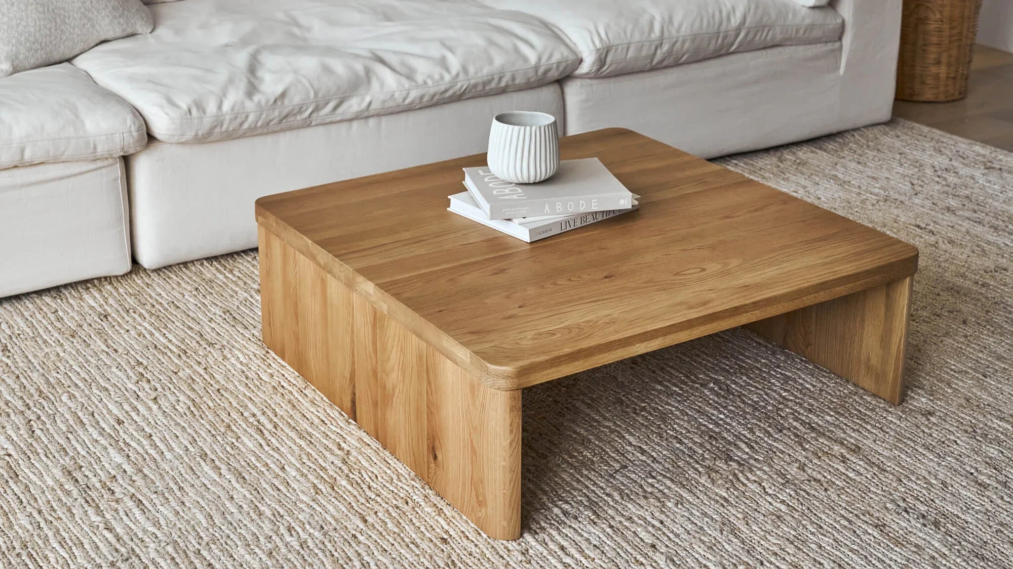 Formly Coffee Table (Oak) Minor Damage)