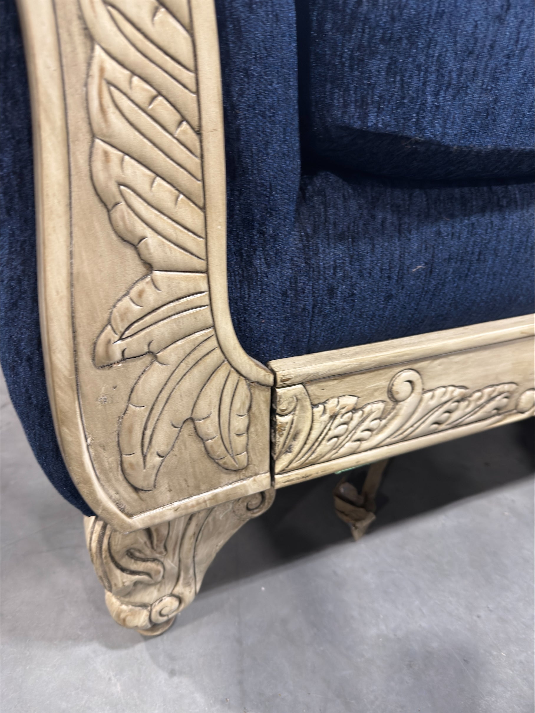 Buie 69'' Upholstered Loveseat(minor damage)