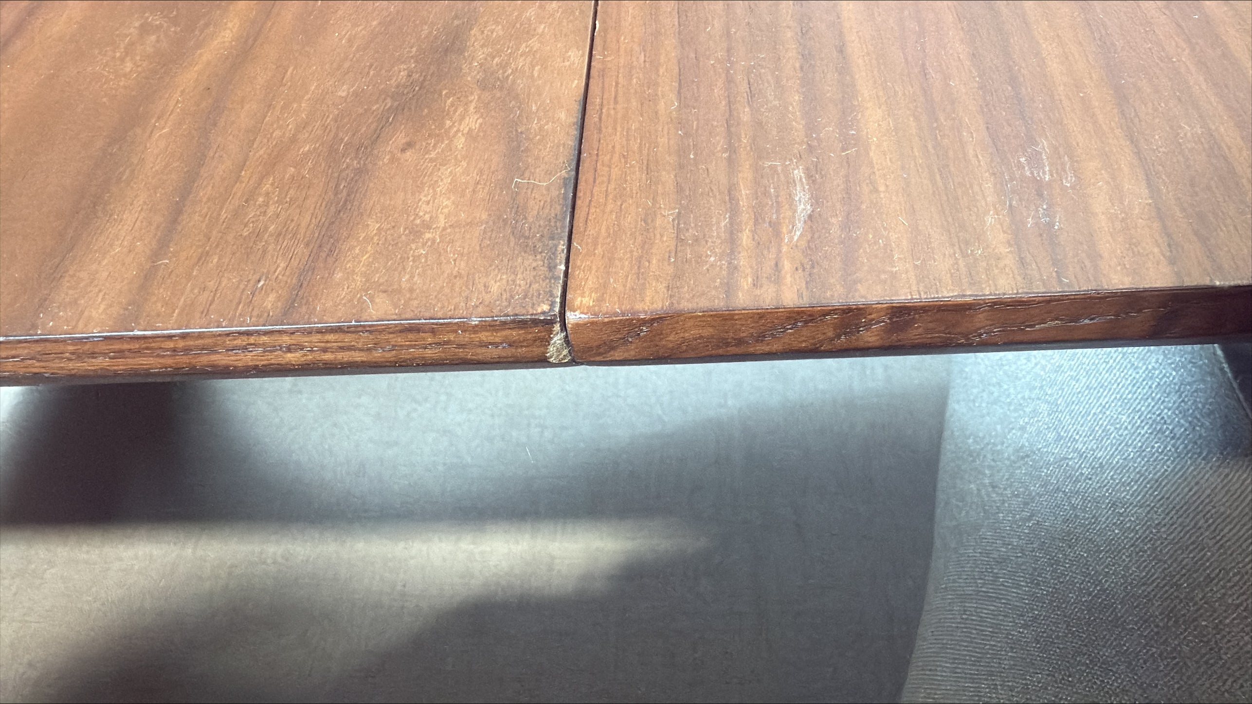 Walnut Veneer Extendable Dining Table( Minor damage).